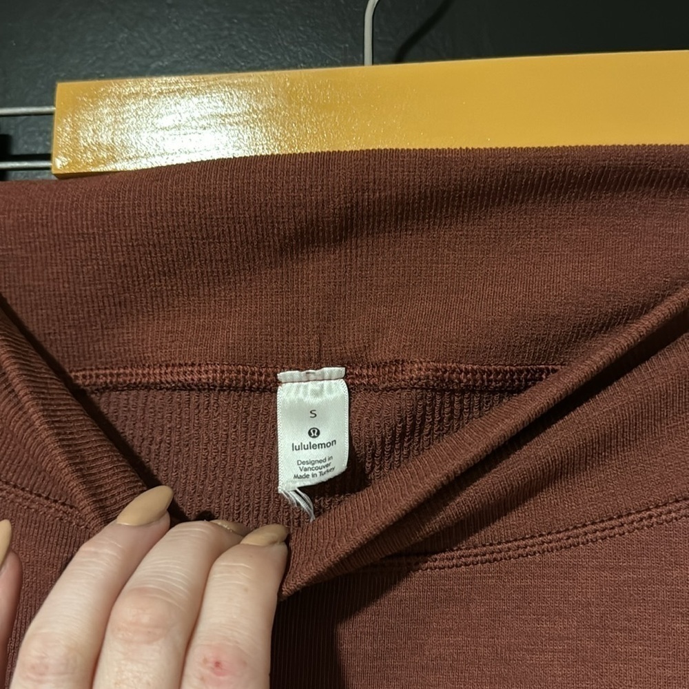 Lululemon Keep The Heat Thermal Tight *27"
Savannah - Picture 13 of 13